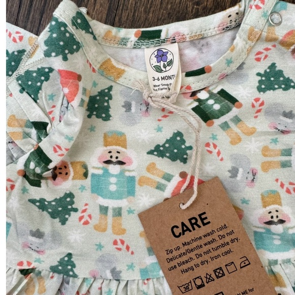 Baby girl fit and flare Christmas dress - Picture 3 of 3